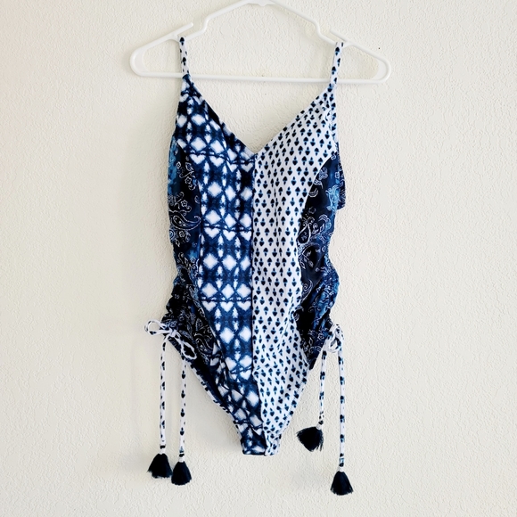 Jessica Simpson one piece swimsuit size M blue print side ruching v neck NWT - Picture 2 of 14